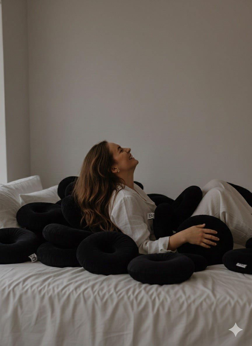 BAYA Piercing Pillow