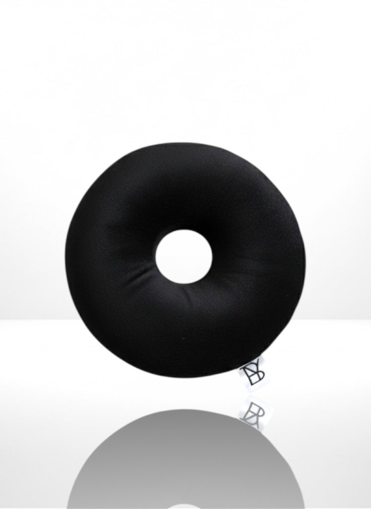 BAYA Piercing Pillow