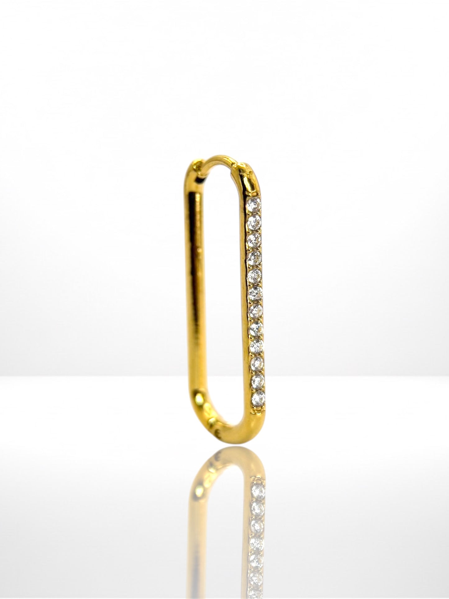 Simple Hoop Zircona náušnica