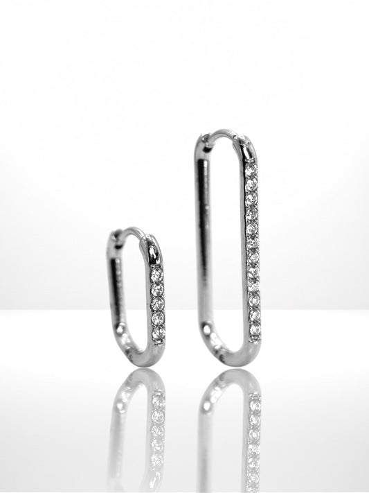 Simple Hoop Zircona náušnica