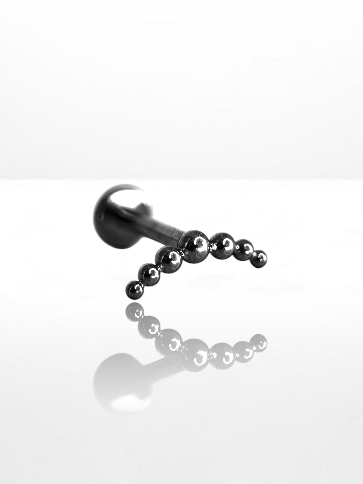 Titanium Simple ball Half-moon labret